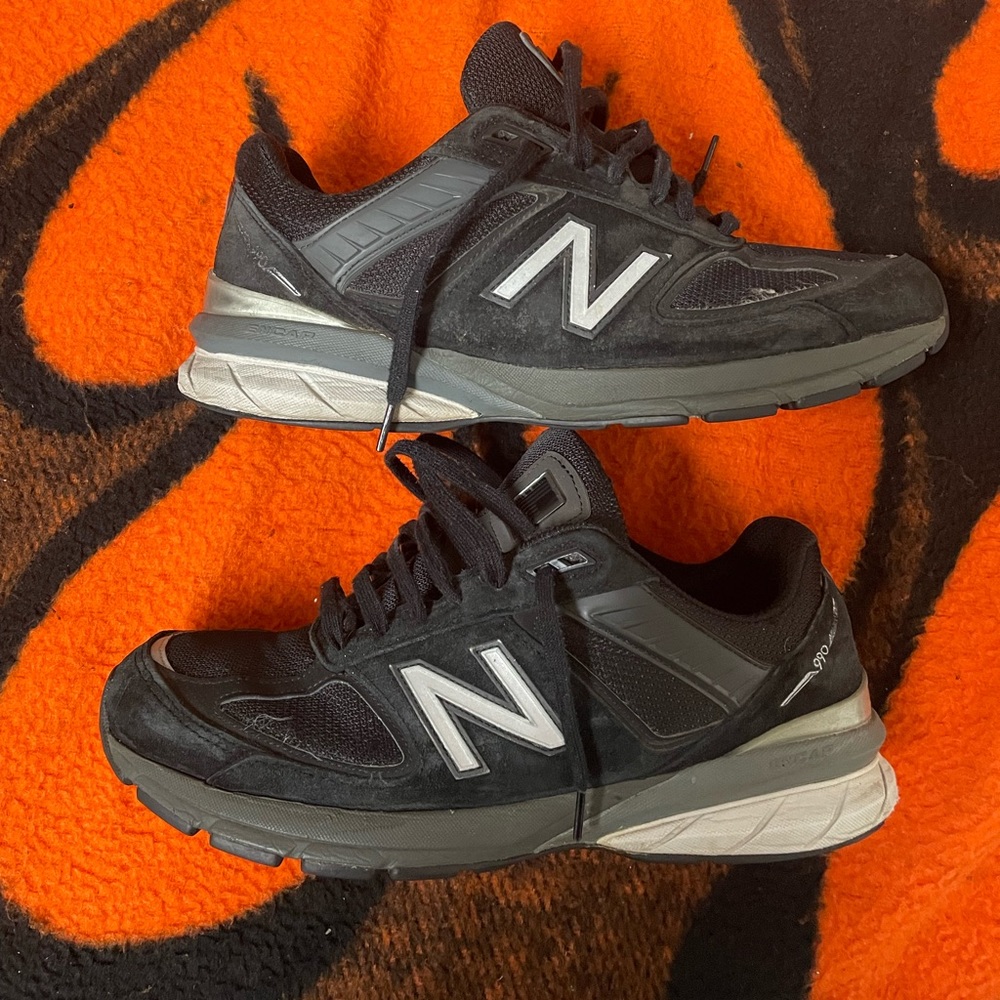Worn Pair Of New Balance 990v5 Size 10